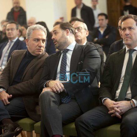 Elías Bendodo, Paco Núñez y Carlos Velázquez. Foto: Rebeca Arango.