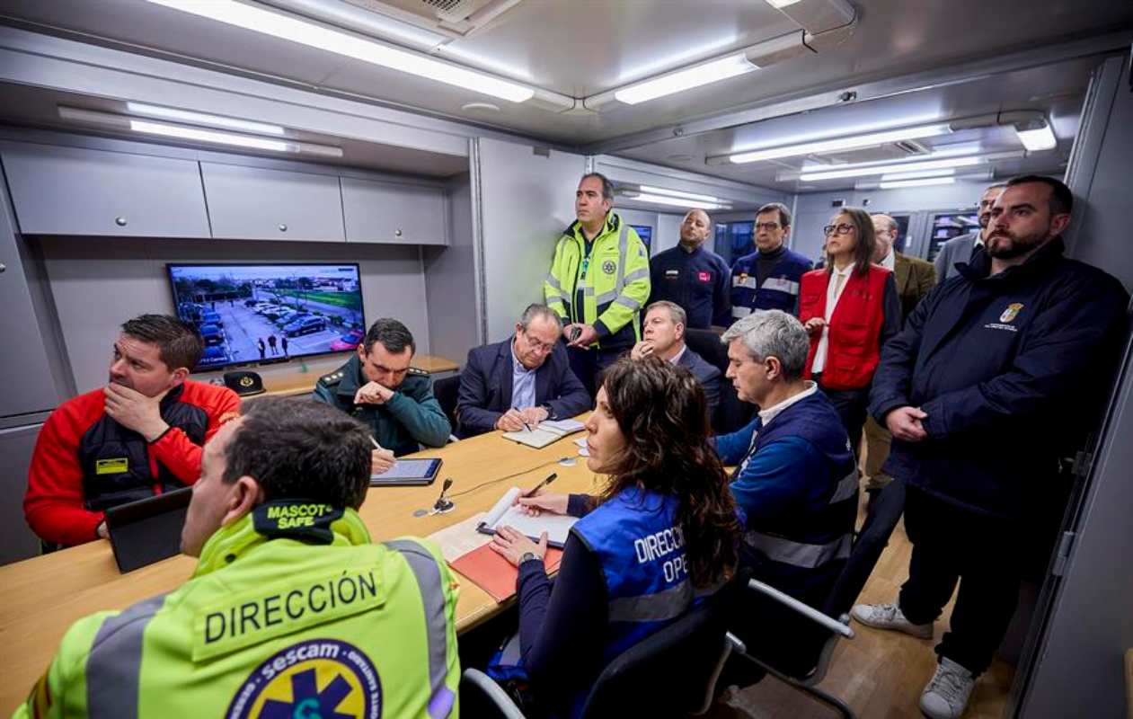 Centro de Coordinación Operativa (CECOP) en el puesto de mando avanzado ubicado en Escalona. Foto: EFE/Manu Reino.