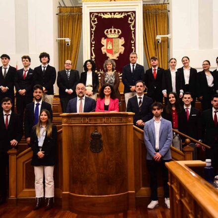 Final de la Liga de Debate de la UCLM en las Cortes de Castilla-La Mancha