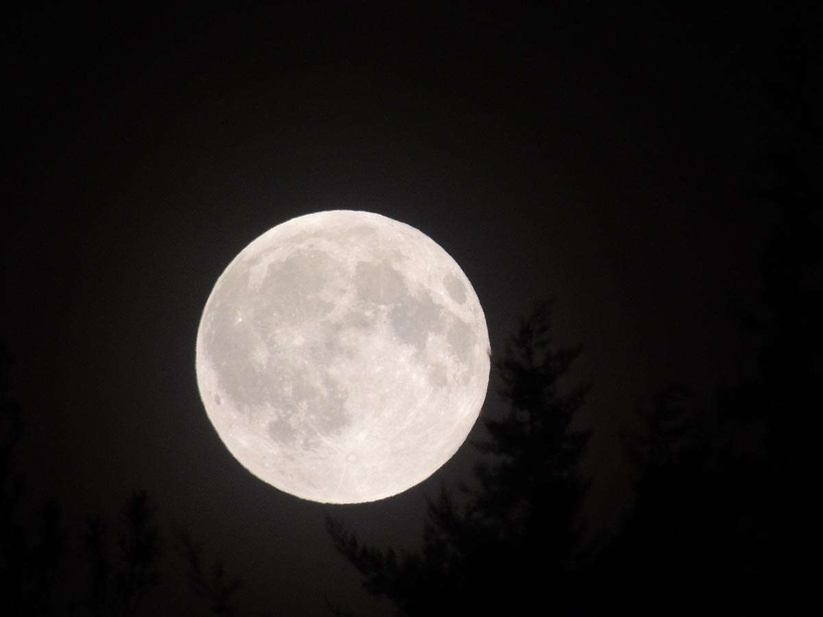 Luna llena en la Hoz del Júcar.