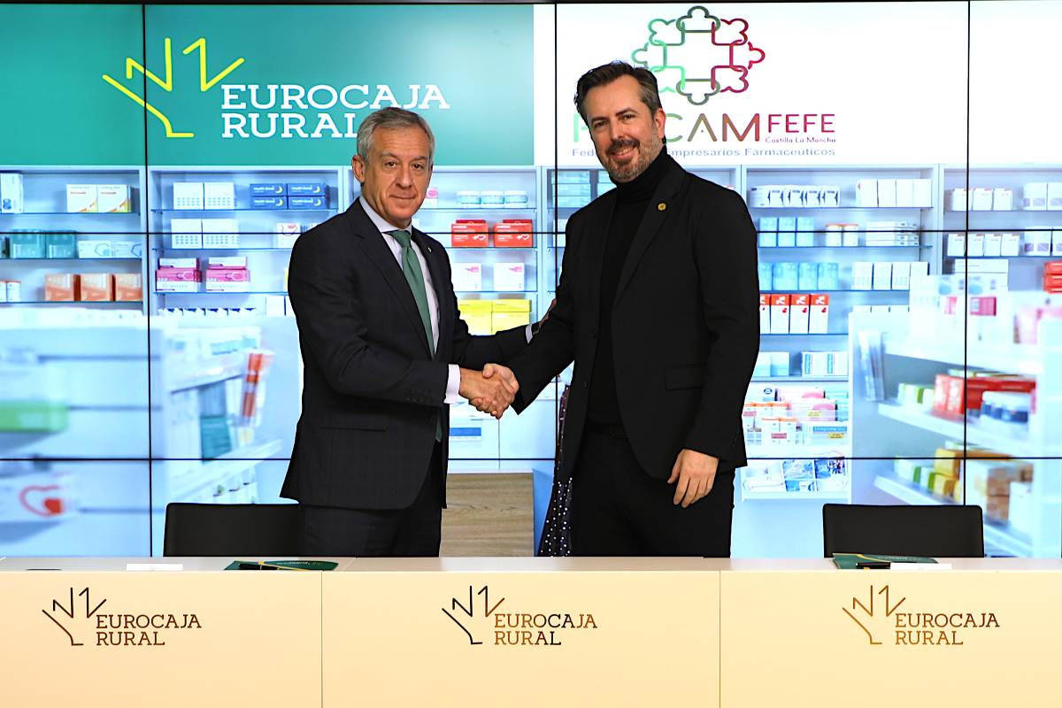 Javier López, presidente de Eurocaja Rural y el presidente de Fefcam, Álvaro Carmena.