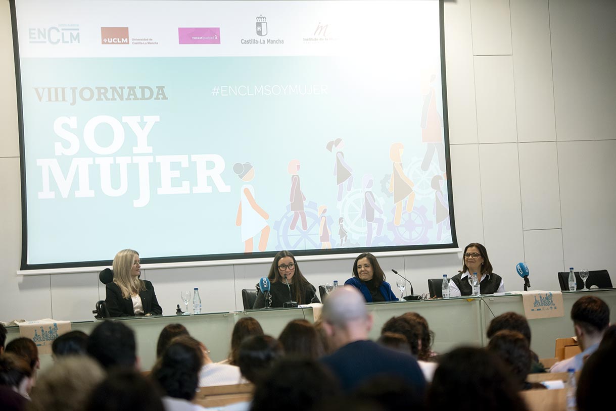 Leonor Gómez (en el centro), en la Jornada 'Soy Mujer'. Foto: Rebeca Arango.