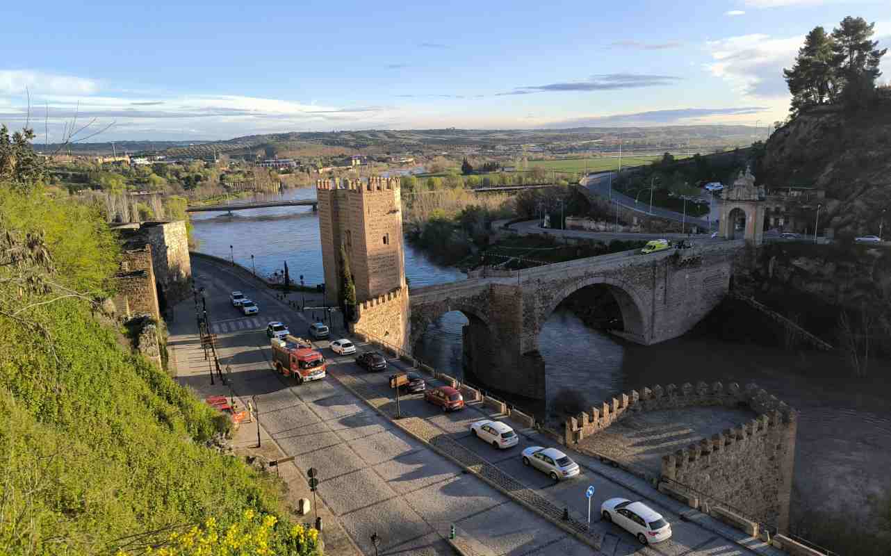 Imagen del Puente de Alcántara en el momento del suceso.