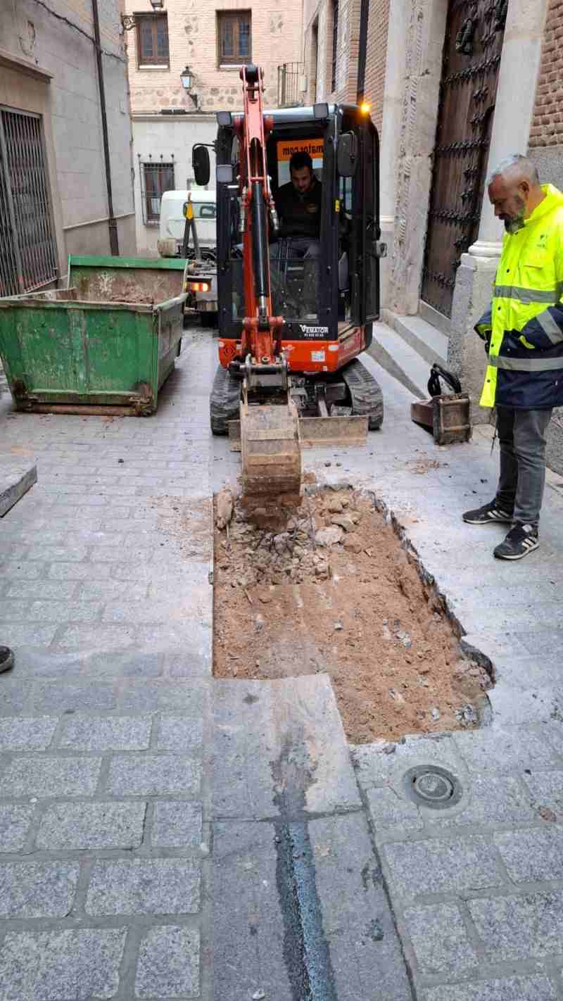 Los operarios, trabajando.