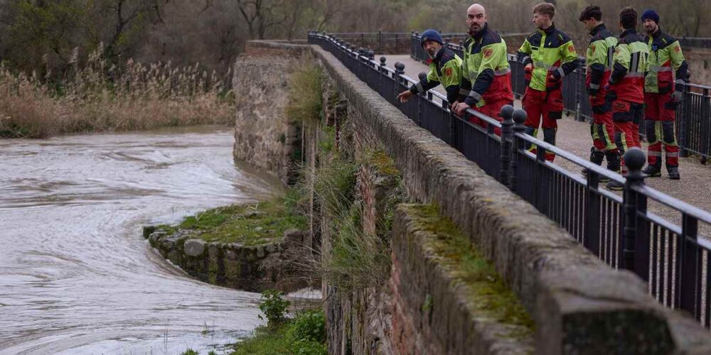 El Tajo a su paso por Talavera. Foto: EFE/Manu Reino.