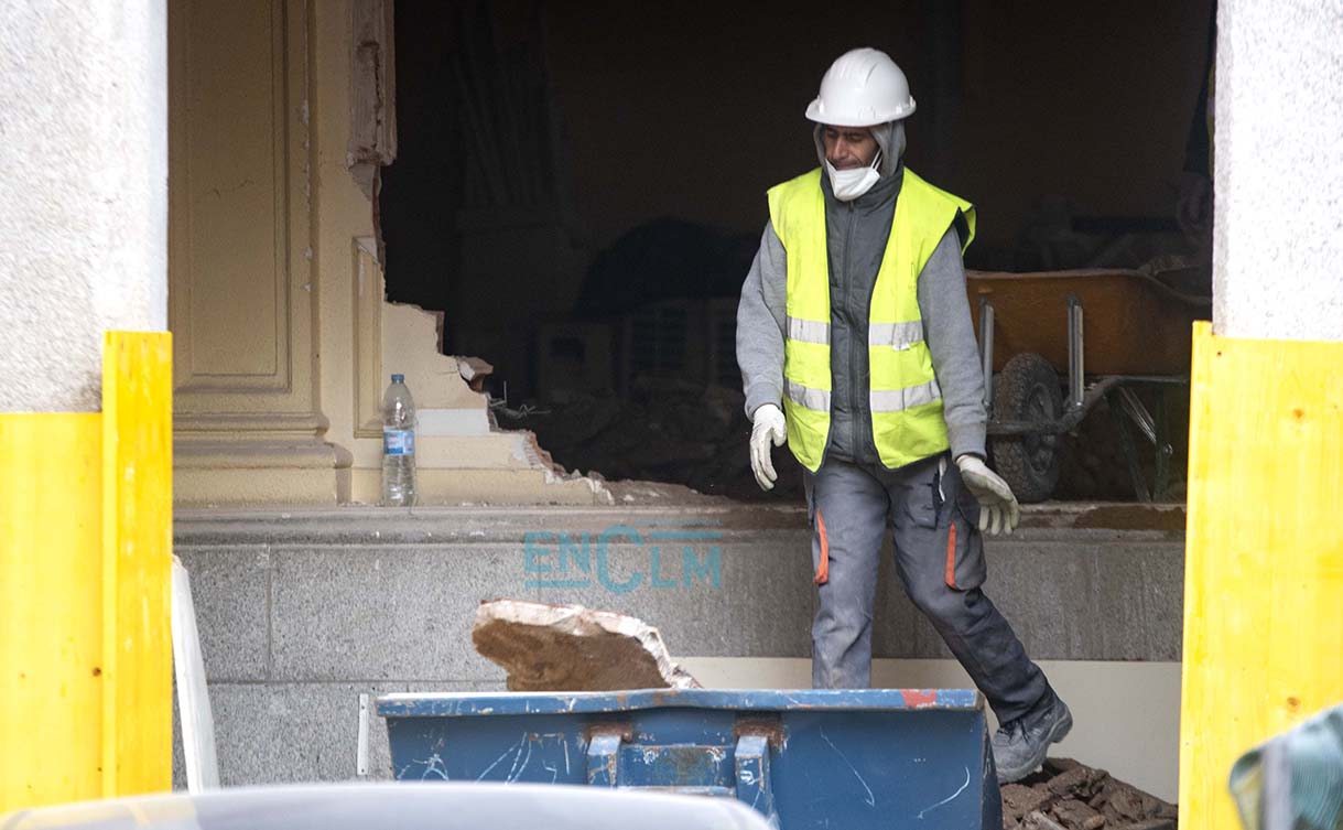 Foto de archivo de un trabajador en Toledo. ENCLM / Rebeca Arango